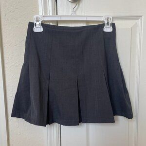 NWOT Cider Grey Pleated Mini Skirt